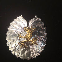 Frog on lily pad pendant, w/18” chain